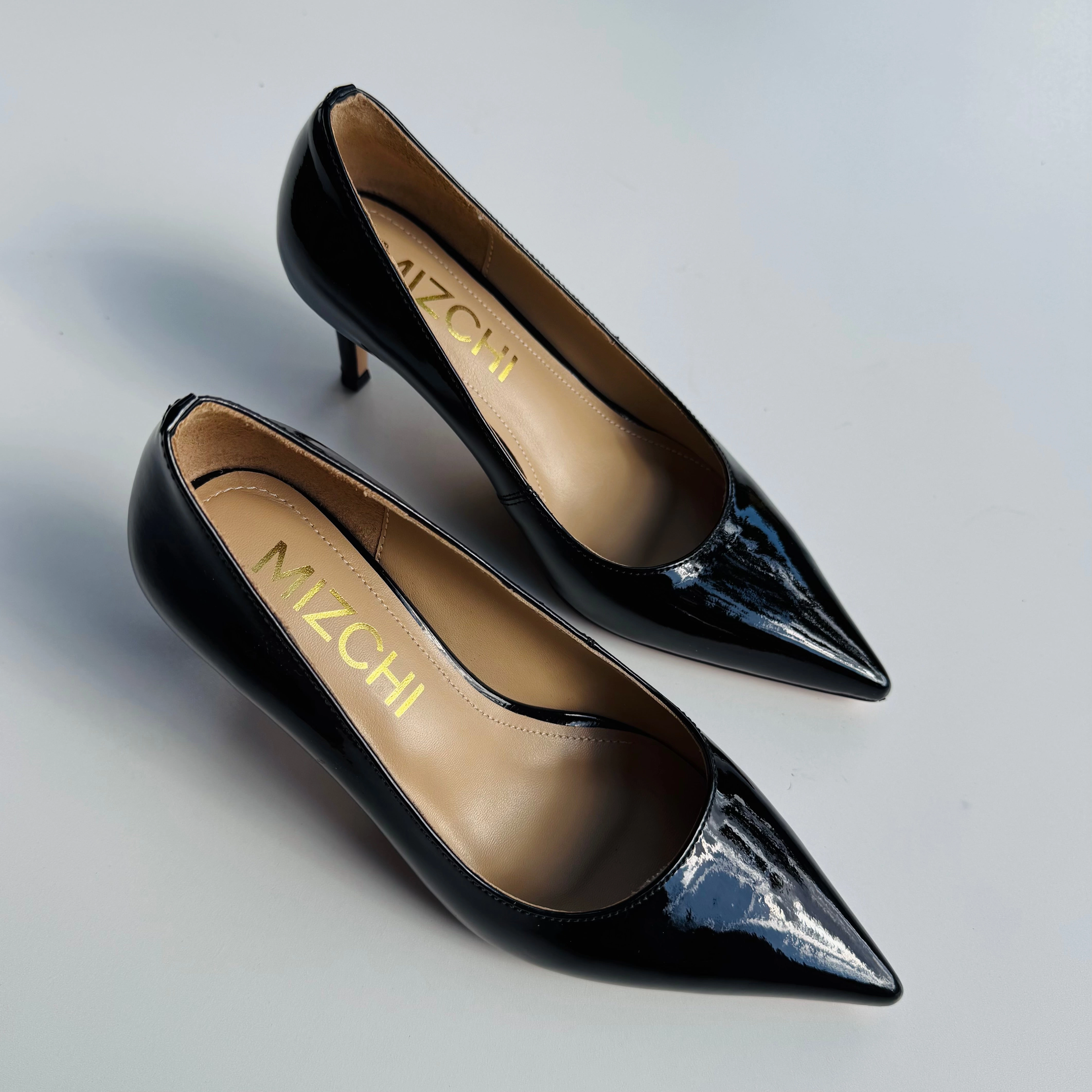 *TIA BLACK PATENT - kitten heels
