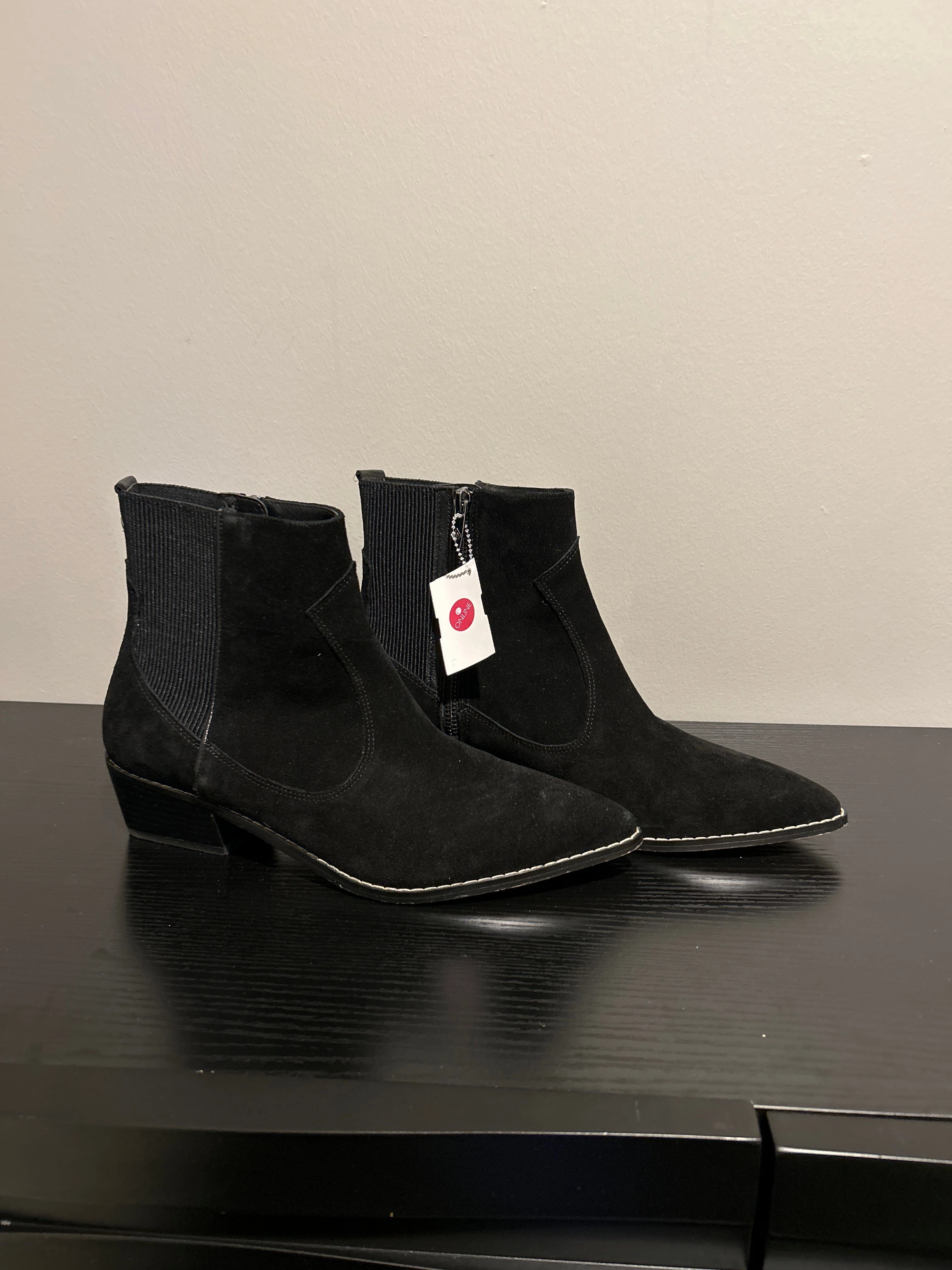 Boots Ankle Heels By Donald Pliner In Black, Size: 10