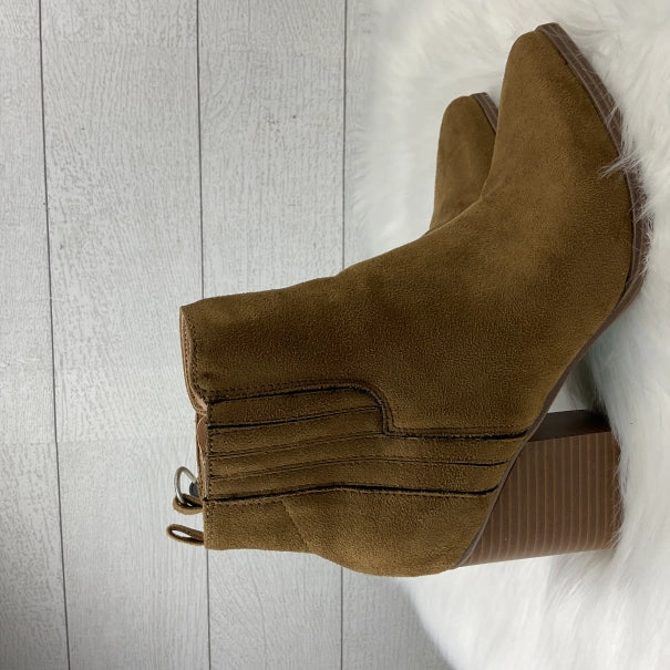 Boots Ankle Heels By Indigo Rd In Brown, Size: 8