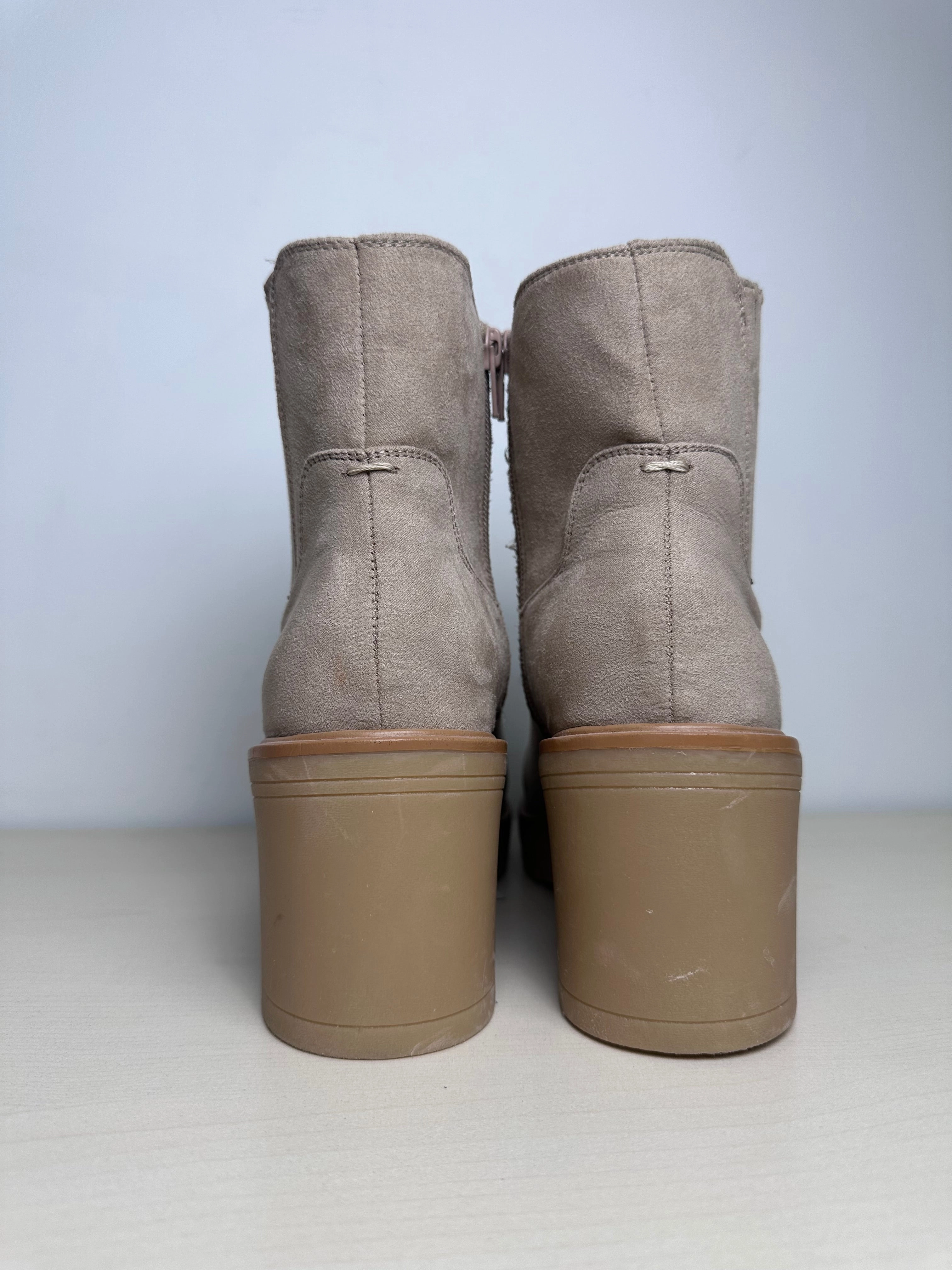 Boots Ankle Heels By Universal Thread In Tan, Size: 9.5