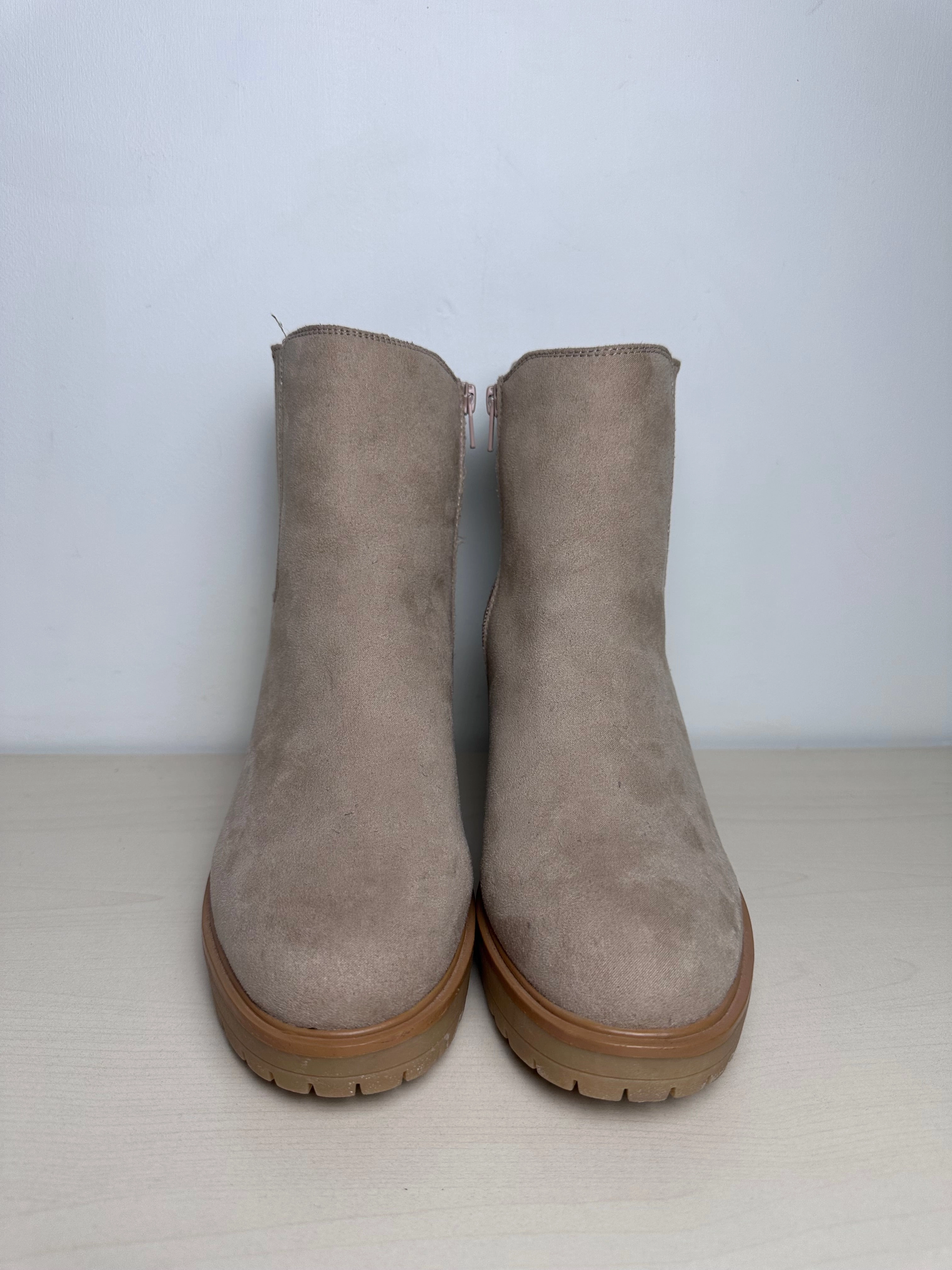 Boots Ankle Heels By Universal Thread In Tan, Size: 9.5