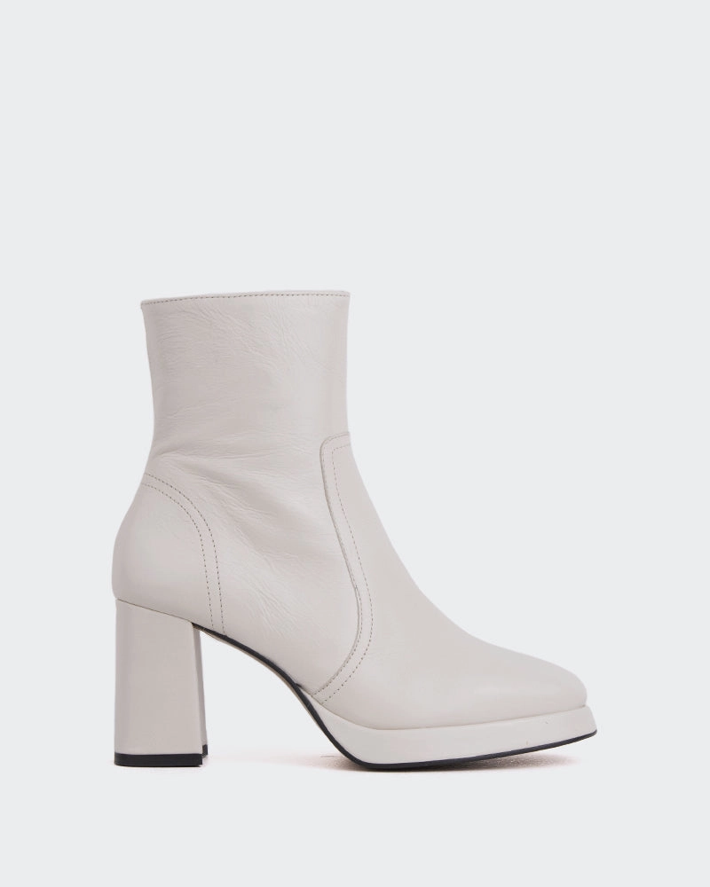 Filton Off White Leather