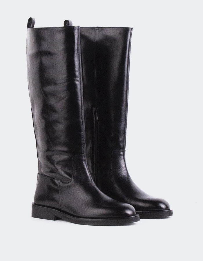 Lherma Black Leather