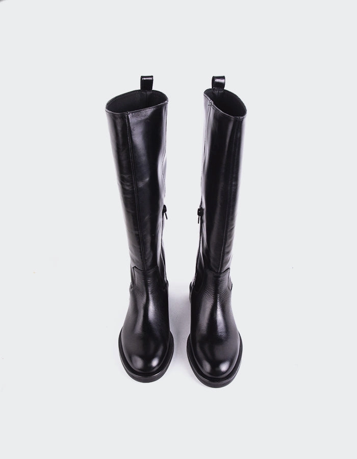Lherma Black Leather