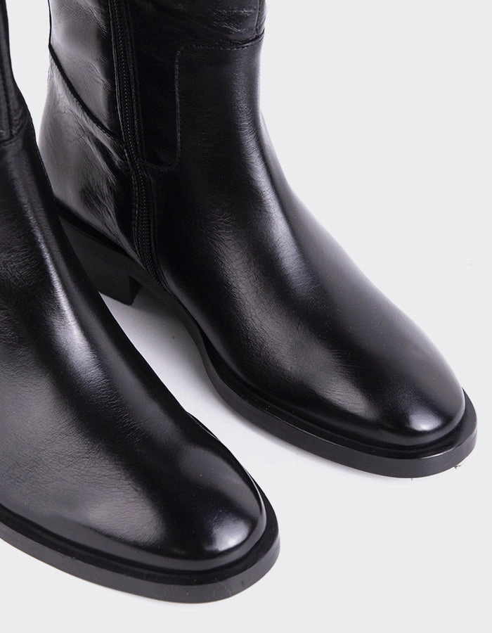 Moyle Black Leather