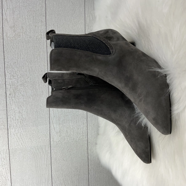 Shoes Heels Stiletto By Vaneli In Grey, Size: 7.5