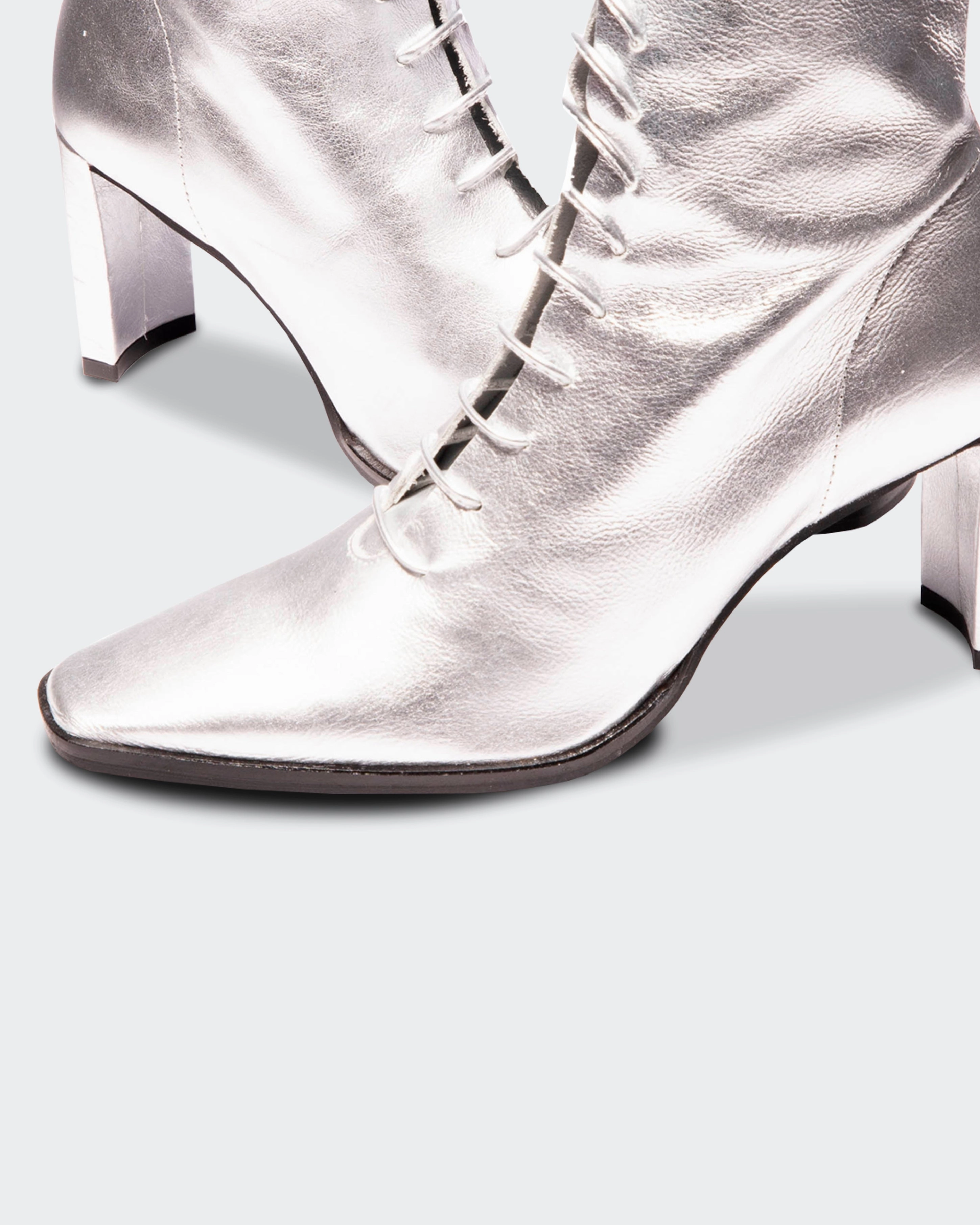 Steinway Silver Metallic