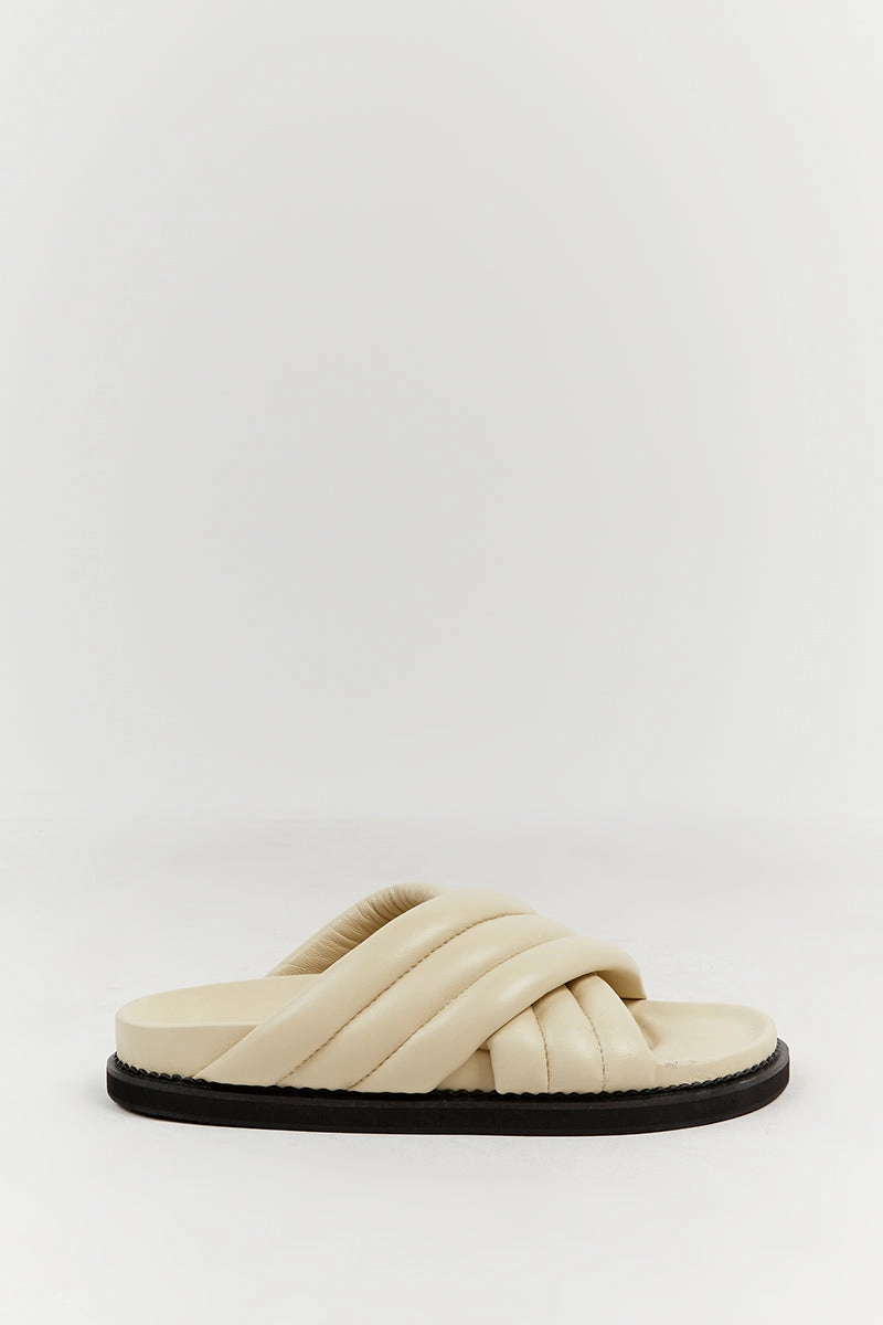 THE BALI TAILOR OSKA CREME SLIDE