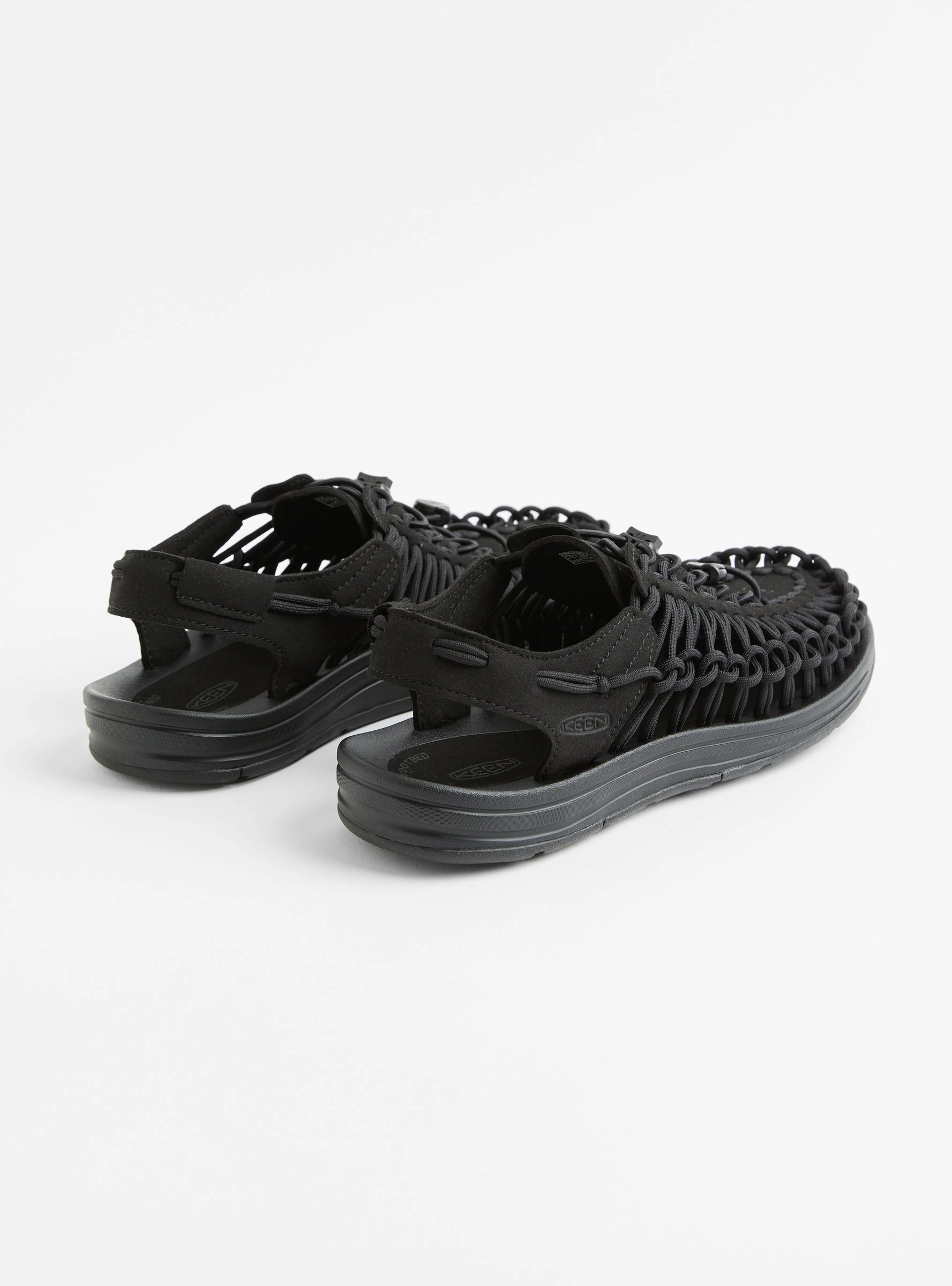 UNEEK Black & Black