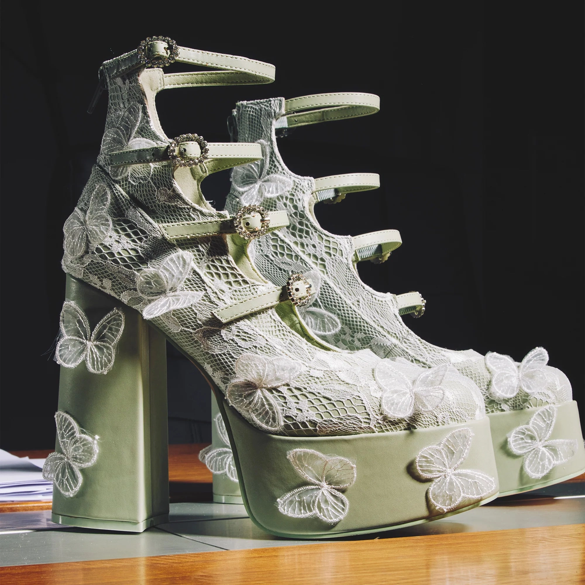 Wild Lotus Butterfly Lace Platform Heels - Green